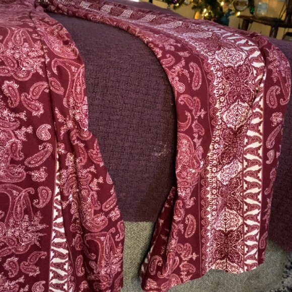 Flaired leggings - Picture 2 of 3